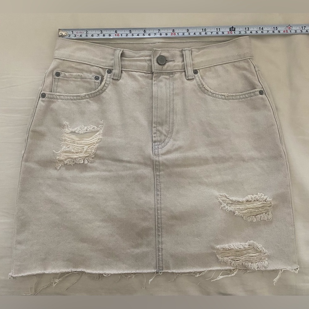 All Saints Betty Distressed Off White Light Gray Denim Skirt 2 Worn Once